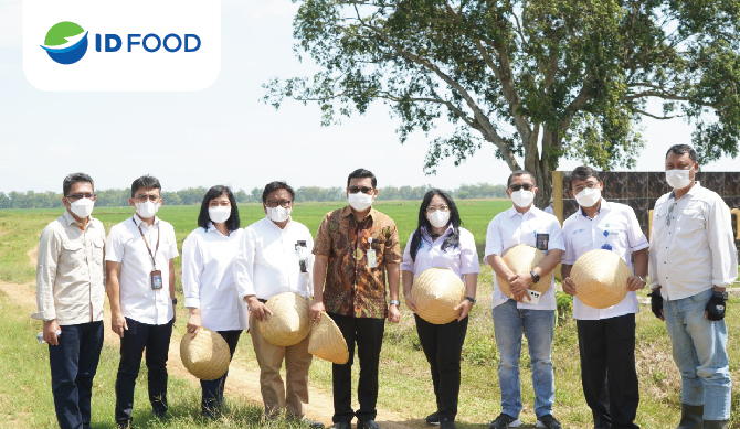 ID FOOD Kunjungi Lahan Pertanian untuk Komoditas Kedelai Sebagai Kontribusi Komoditas Kedelai di Indonesia